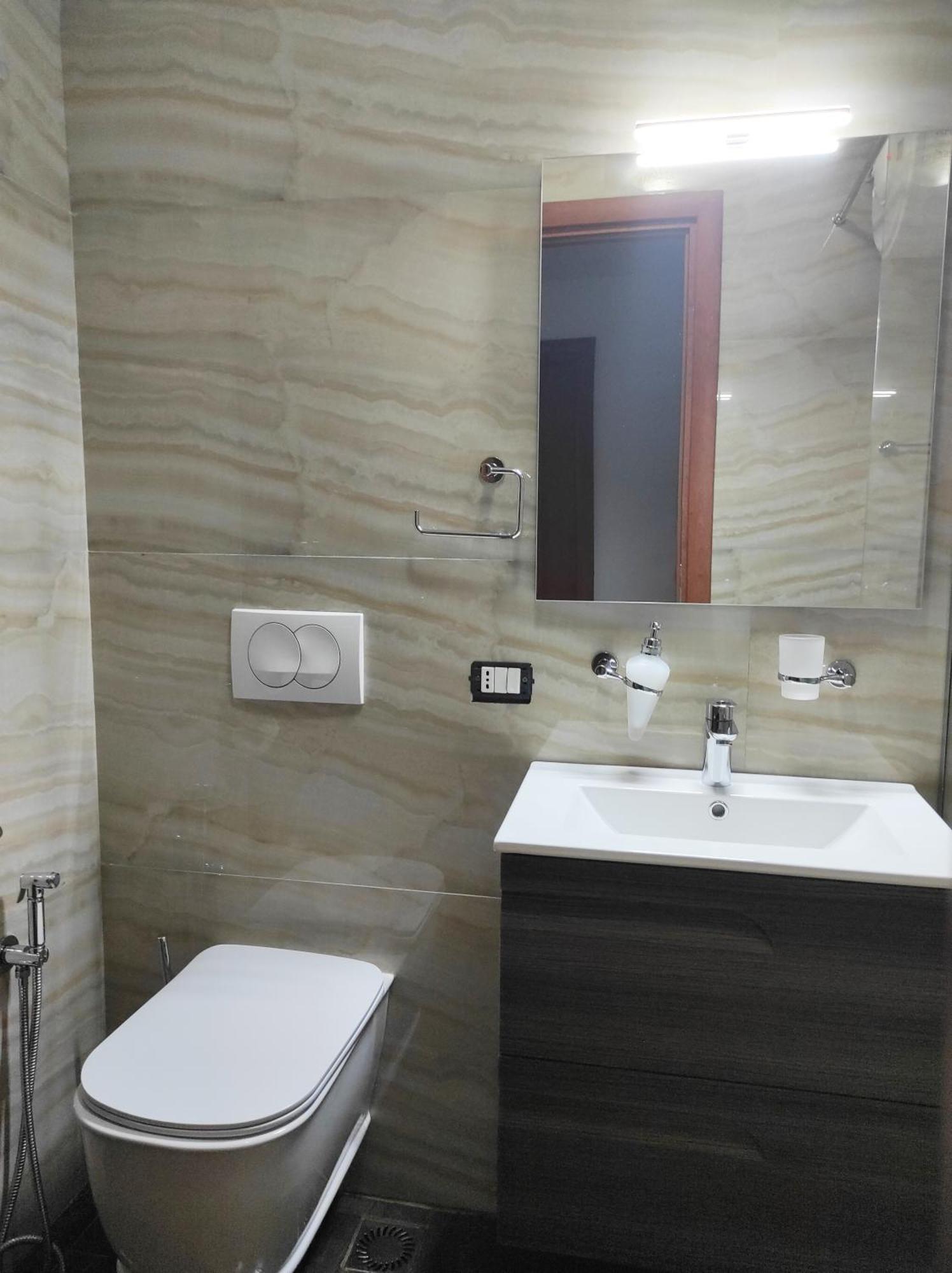Kledia's Modern Apartamento