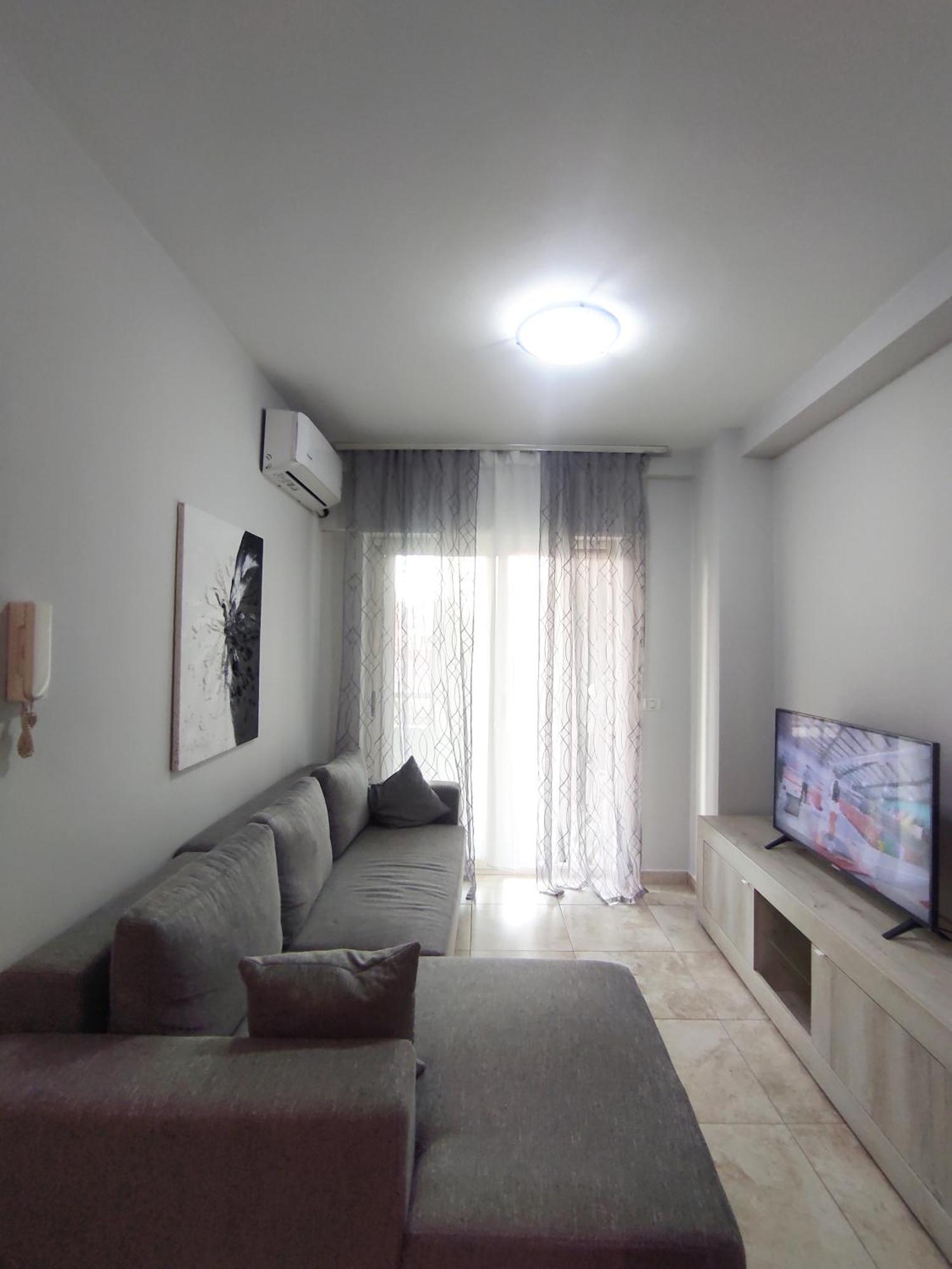 Kledia's Modern Apartamento *